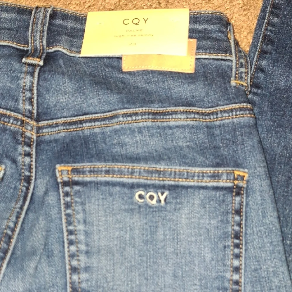 Women's Skinny Jeans in Blue